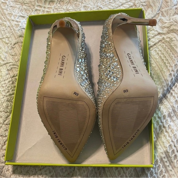 LIKE NEW Gianni Bini Zebbi Gold Dust Jeweled Heels Size 6 - Picture 3 of 4